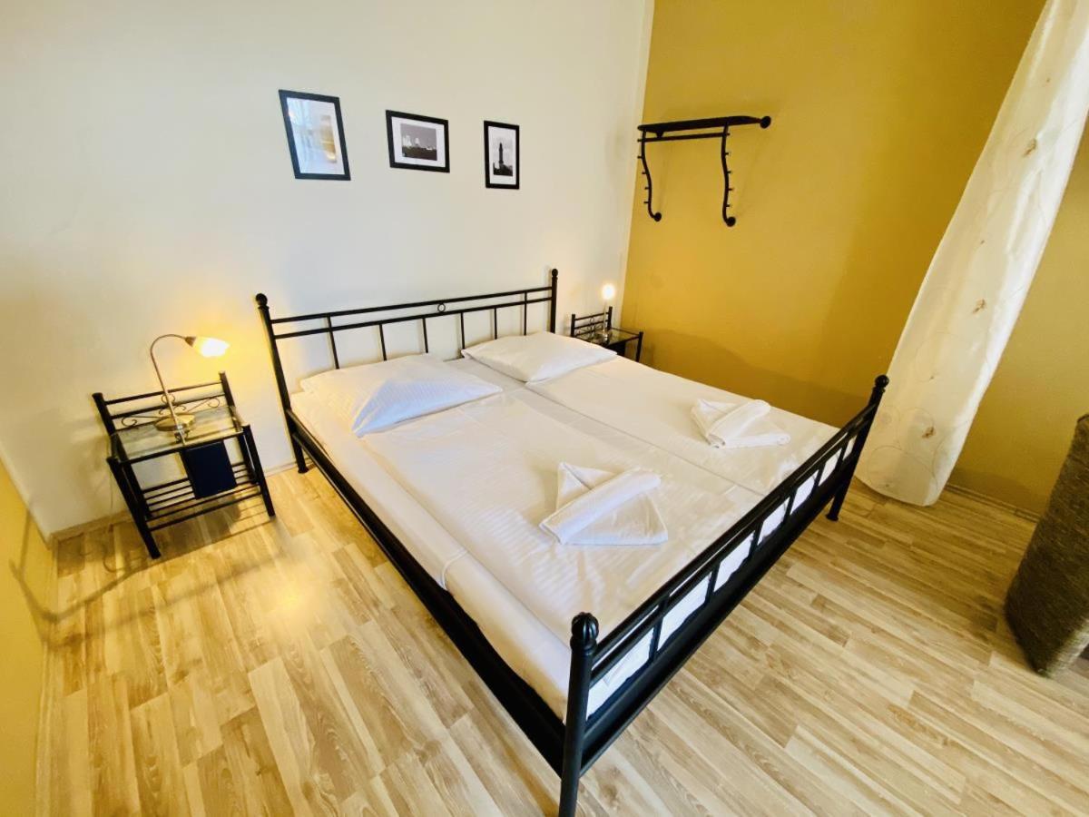 Turmblick Apartment Росток Екстериор снимка