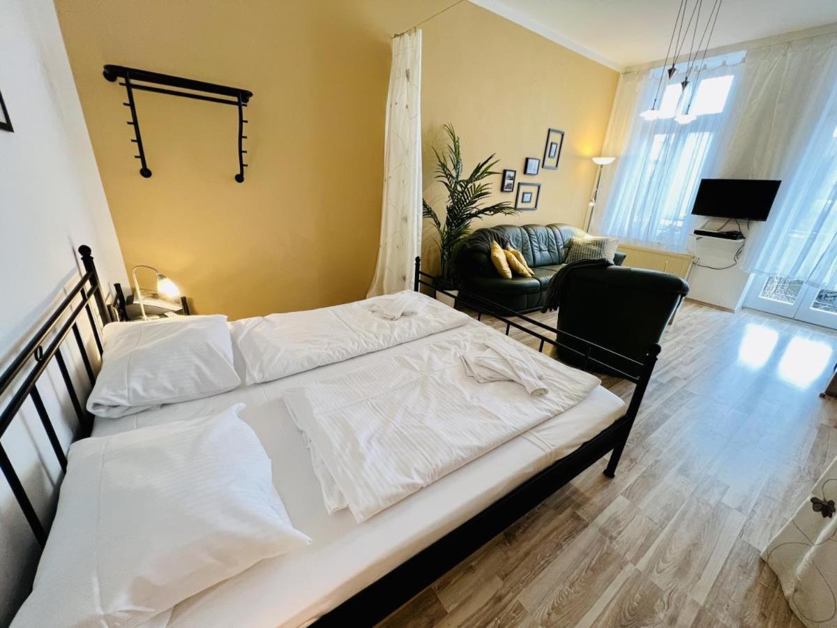 Turmblick Apartment Росток Екстериор снимка